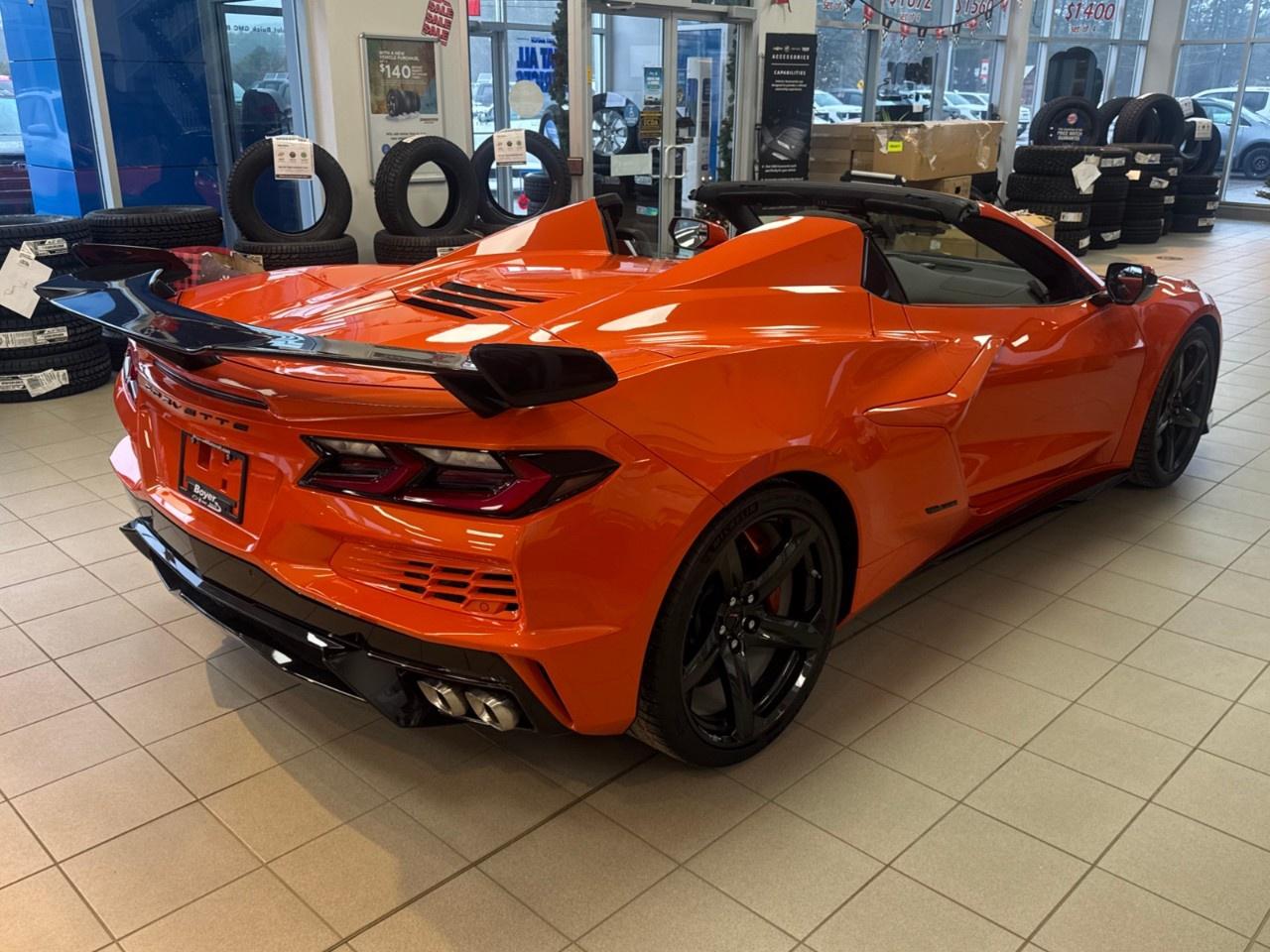2026 Chevrolet Corvette E-Ray Convertible 3LZ Photo4