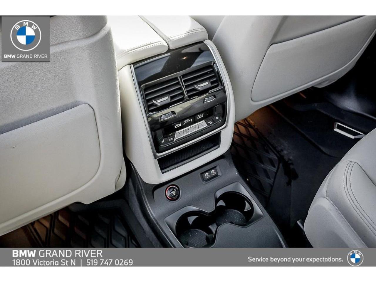 2025 BMW X7 xDrive40i 4dr All-Wheel Drive Sports Activity Vehicle Photo