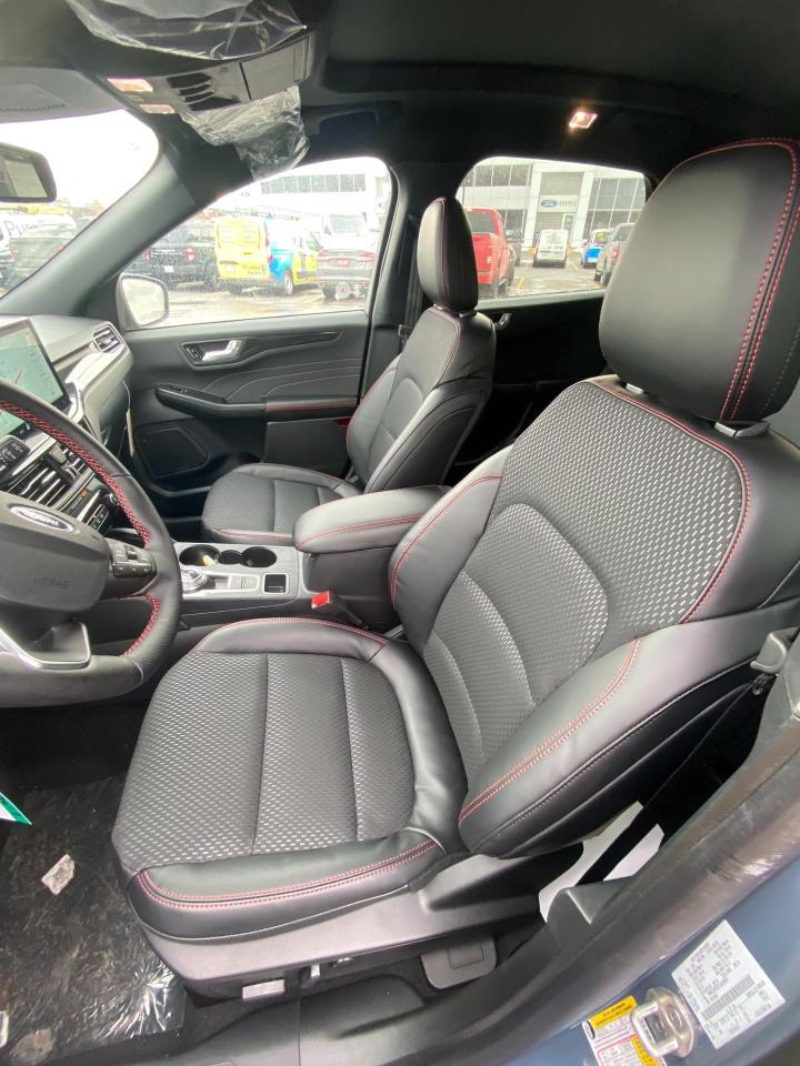 2026 Ford Escape ST-Line Elite 4dr All-Wheel Drive Photo