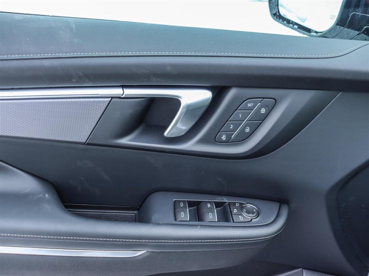 2026 Buick Enclave AWD 4dr Sport Touring Photo