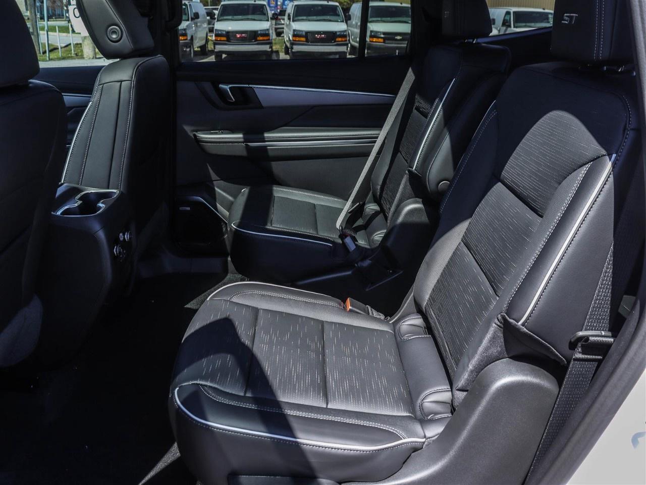 2026 Buick Enclave AWD 4dr Sport Touring Photo