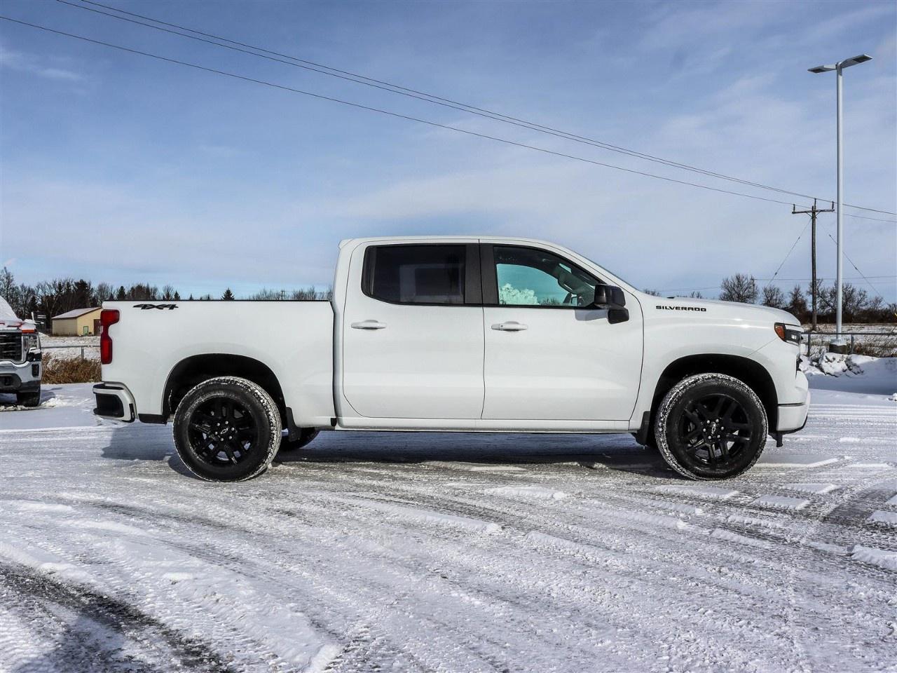 2026 Chevrolet Silverado 1500 Crew Cab Short Box 4-Wheel Drive RST Photo4