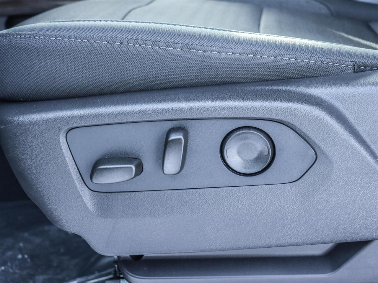 2026 Chevrolet Silverado 1500 Crew Cab Short Box 4-Wheel Drive RST Photo