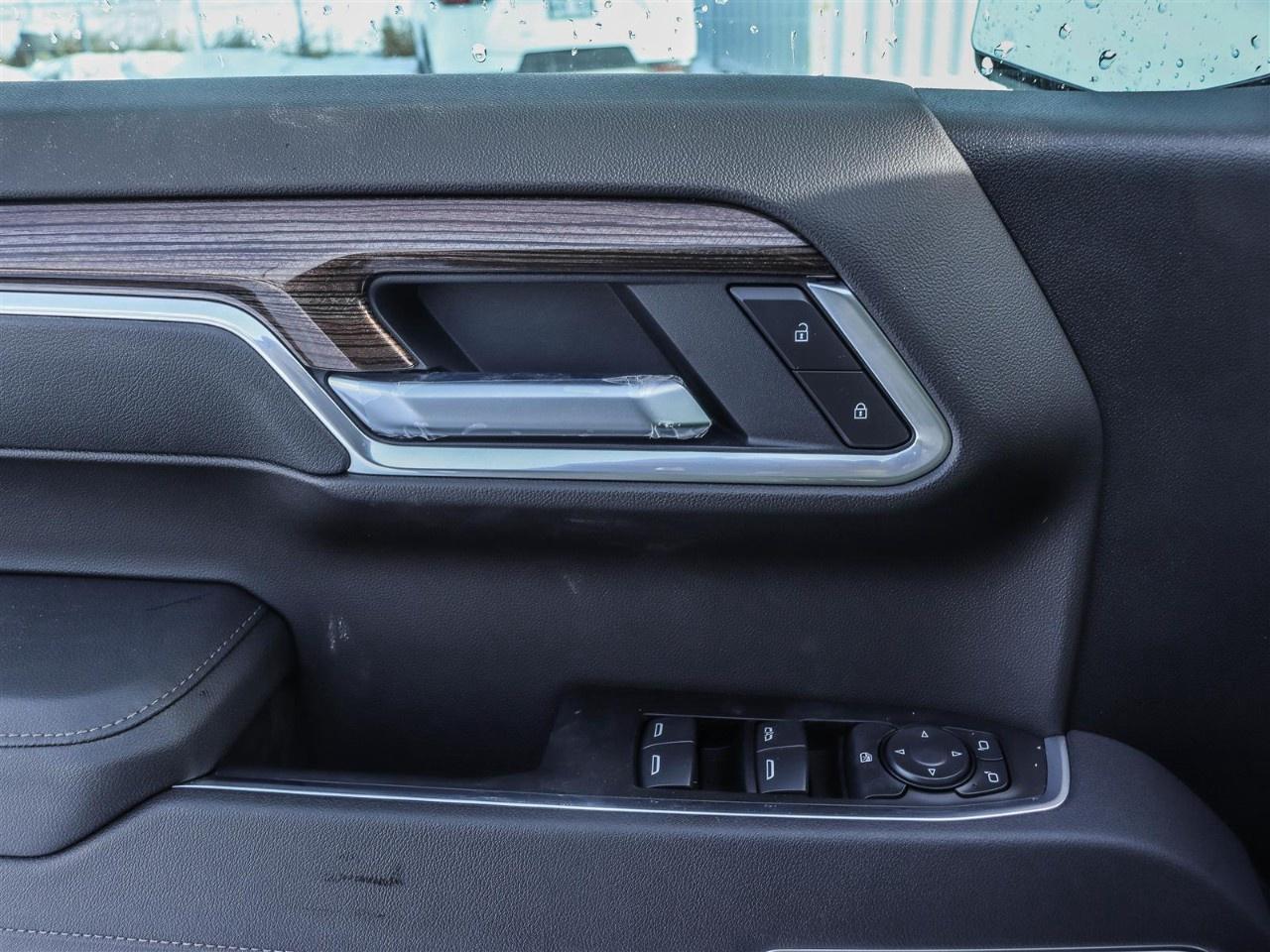 2026 Chevrolet Silverado 1500 Crew Cab Short Box 4-Wheel Drive RST Photo