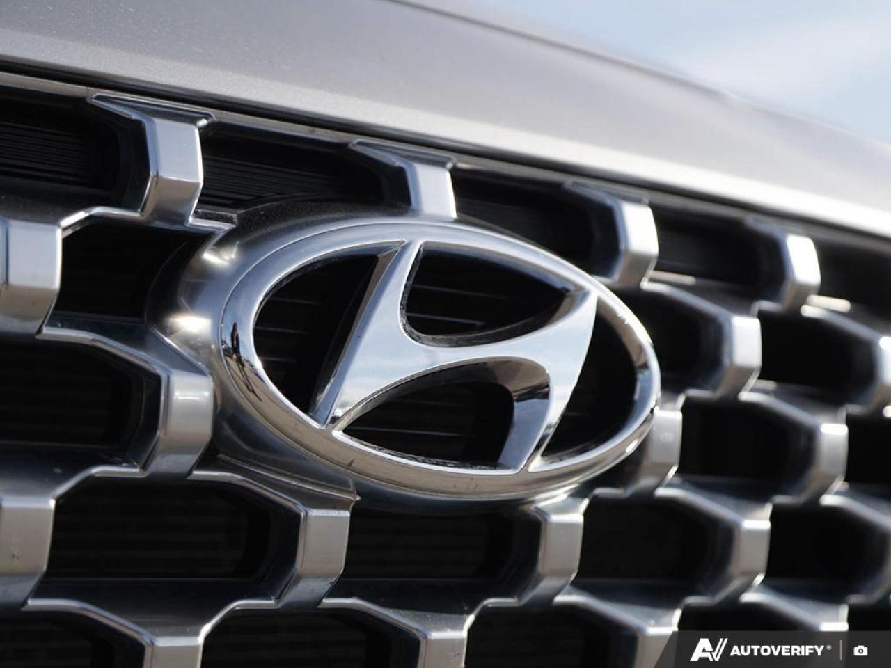 2022 Hyundai Santa Fe Preferred 4dr All-Wheel Drive Photo