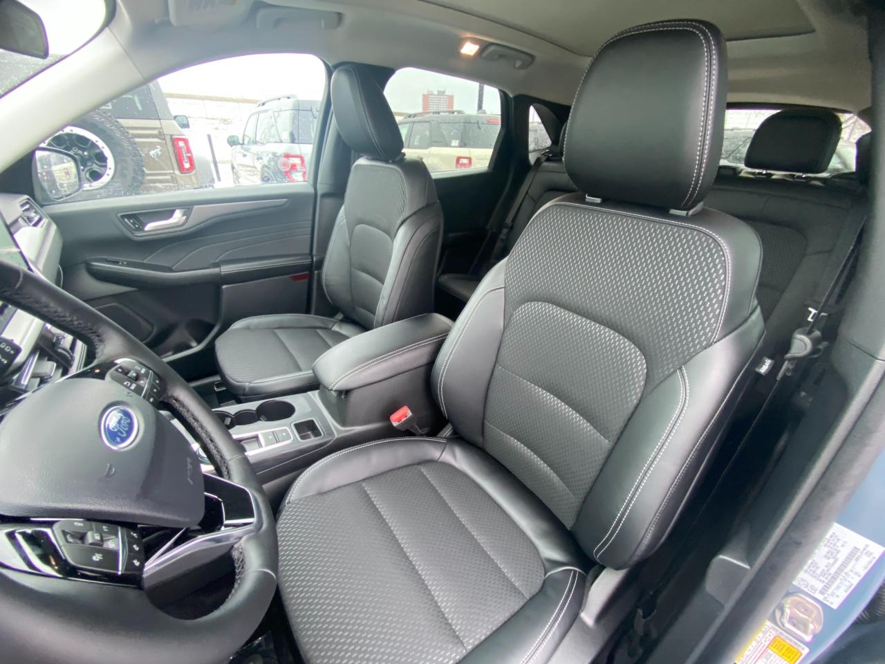 2026 Ford Escape PHEV 4dr Front-Wheel Drive Photo