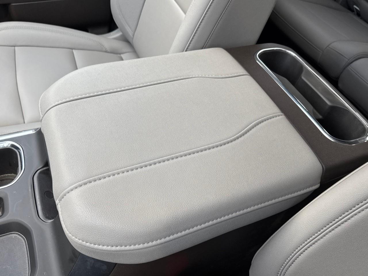 2025 Chevrolet Silverado 1500 Crew Cab Short Box 4-Wheel Drive RST Photo