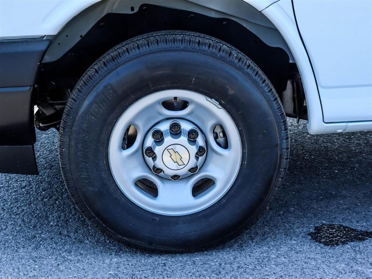 2025 Chevrolet Express Cargo Van 2500 Extended Wheelbase Rear-Wheel Drive Photo