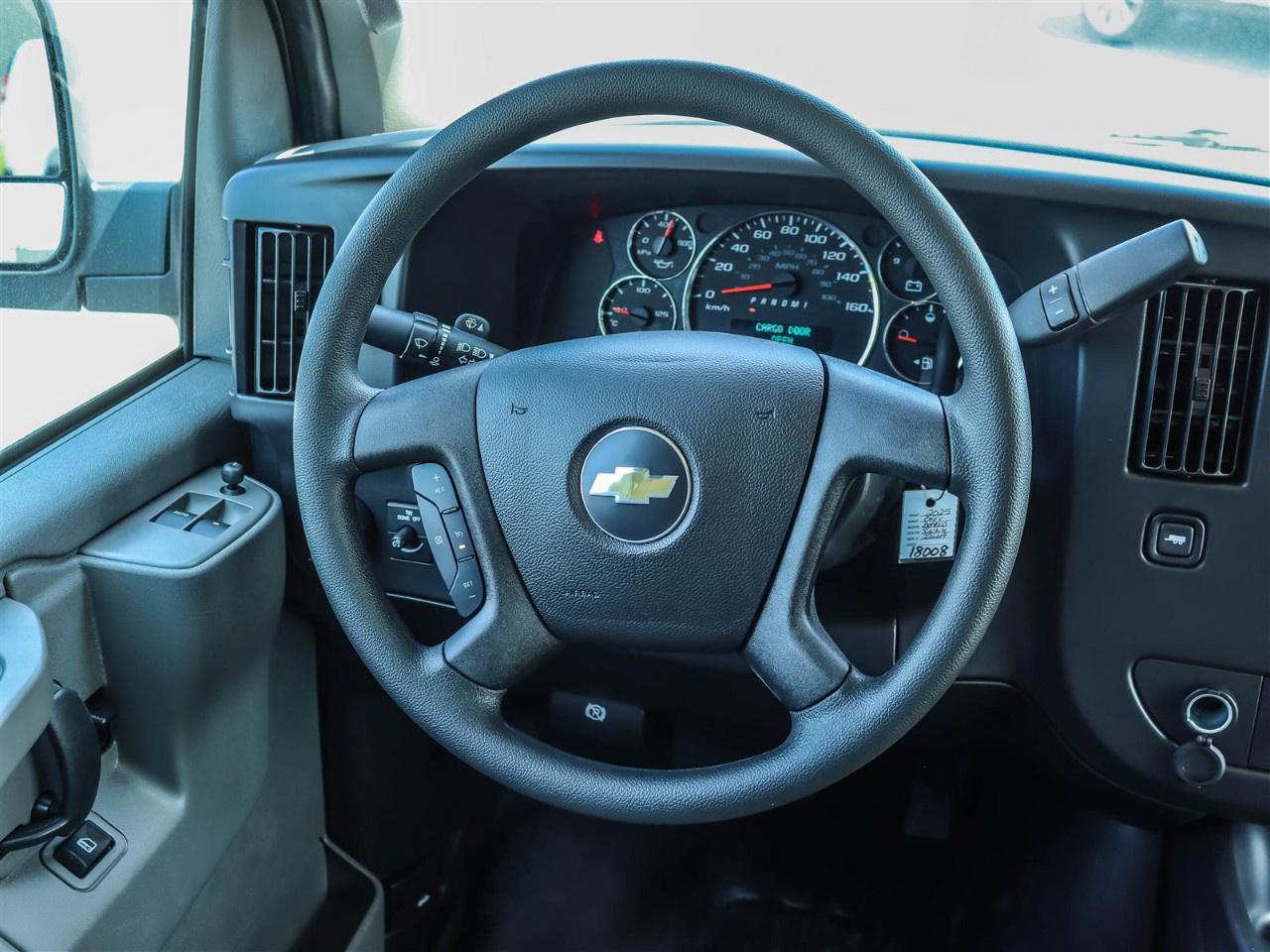 2025 Chevrolet Express Cargo Van 2500 Extended Wheelbase Rear-Wheel Drive Photo