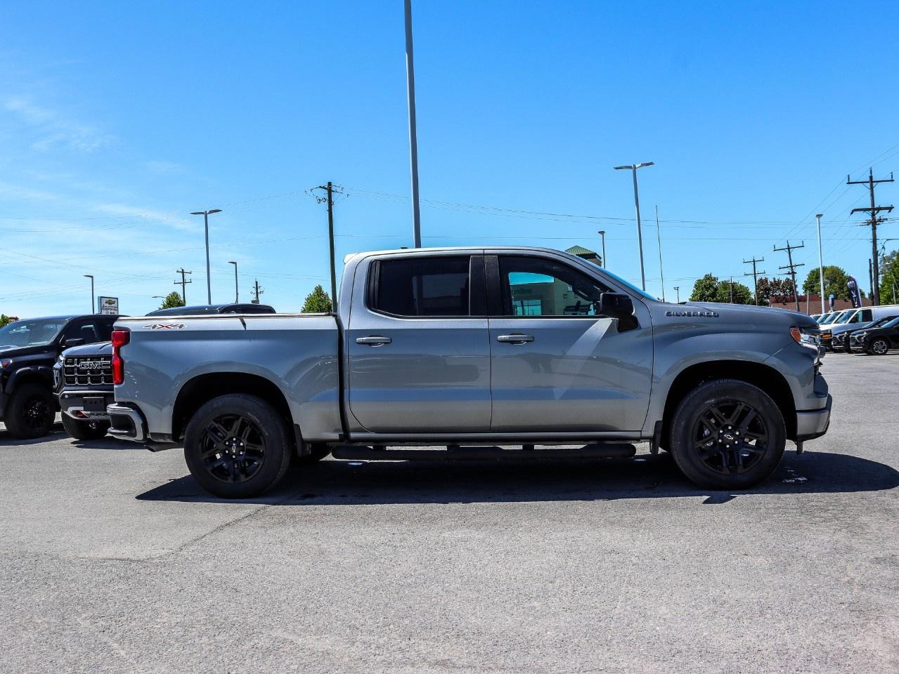 2026 Chevrolet Silverado 1500 Crew Cab Short Box 4-Wheel Drive RST Photo4