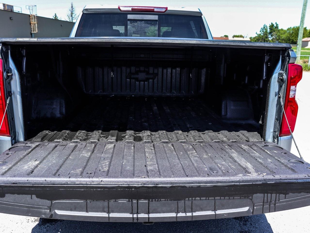 2026 Chevrolet Silverado 1500 Crew Cab Short Box 4-Wheel Drive RST Photo