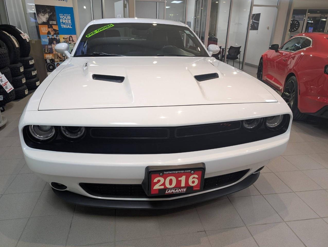 2016 Dodge Challenger 2DR CPE R/T Photo