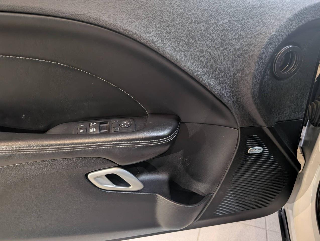 2016 Dodge Challenger 2DR CPE R/T Photo