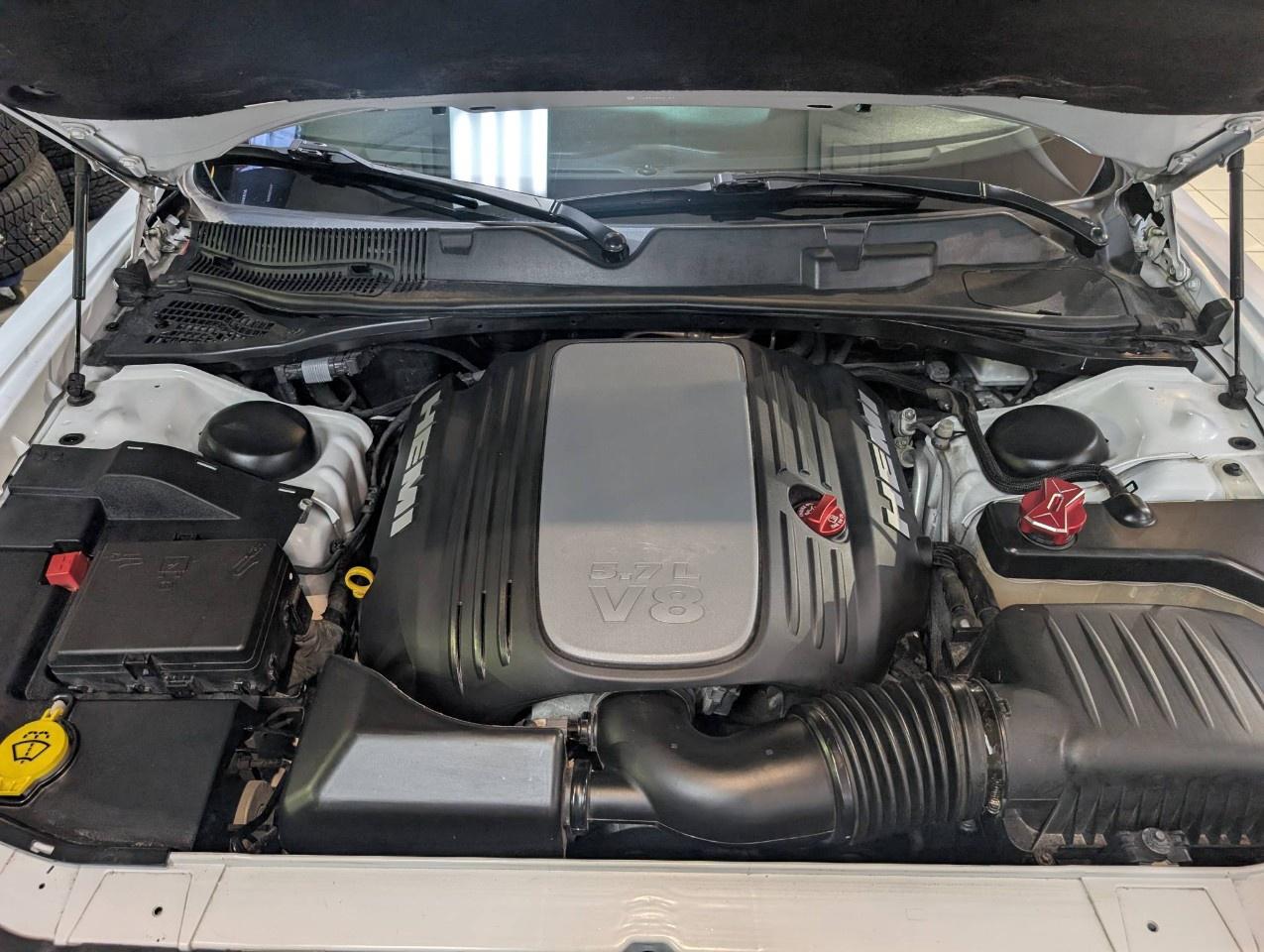 2016 Dodge Challenger 2DR CPE R/T Photo