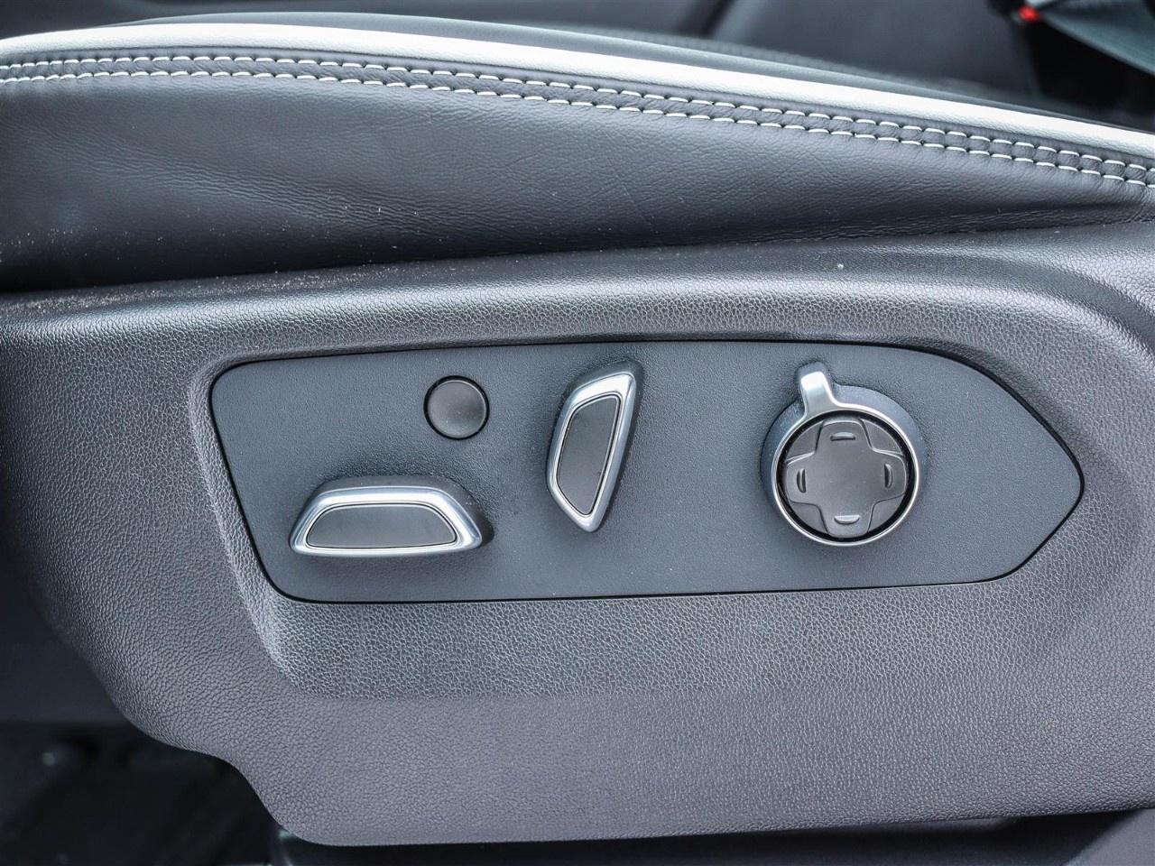 2026 GMC SIERRA 2500HD Crew Cab Standard Box 4-Wheel Drive AT4X Photo