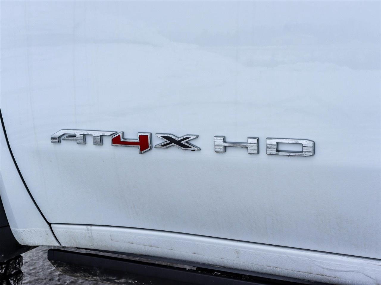 2026 GMC SIERRA 2500HD Crew Cab Standard Box 4-Wheel Drive AT4X Photo