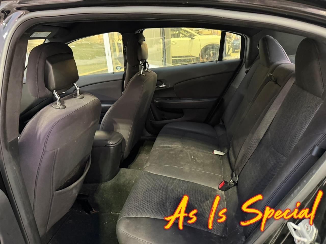 2012 Chrysler 200 LX 4dr Sedan Photo