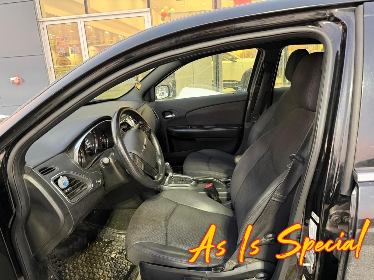 2012 Chrysler 200 LX 4dr Sedan Photo