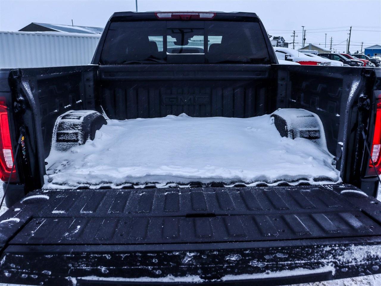 2026 GMC Sierra 1500 Crew Cab Short Box 4-Wheel Drive AT4 Photo