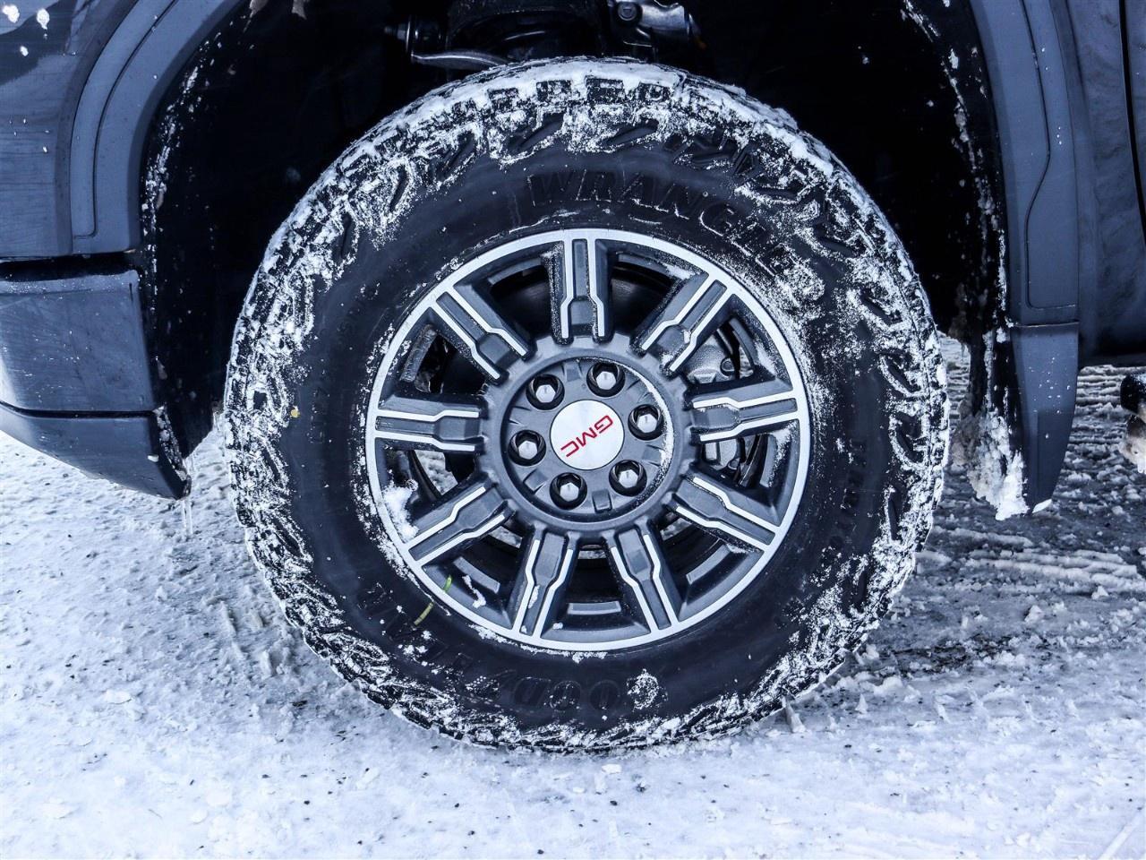 2026 GMC Sierra 1500 Crew Cab Short Box 4-Wheel Drive AT4 Photo