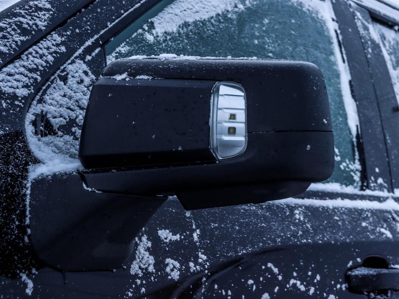 2026 GMC Sierra 1500 Crew Cab Short Box 4-Wheel Drive AT4 Photo