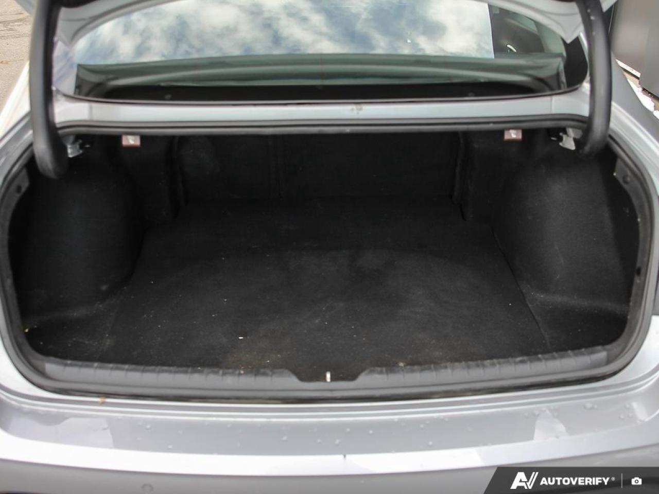 2023 Hyundai Sonata Hybrid Ultimate 4dr Sedan Photo