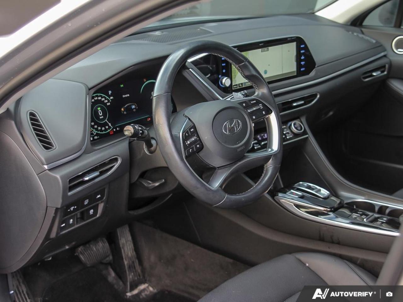 2023 Hyundai Sonata Hybrid Ultimate 4dr Sedan Photo