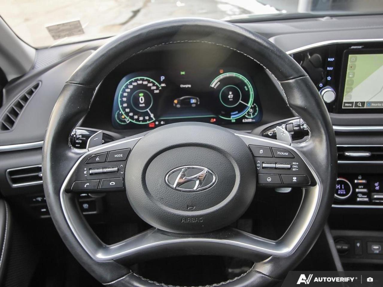 2023 Hyundai Sonata Hybrid Ultimate 4dr Sedan Photo