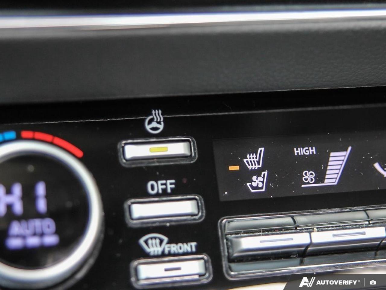 2023 Hyundai Sonata Hybrid Ultimate 4dr Sedan Photo