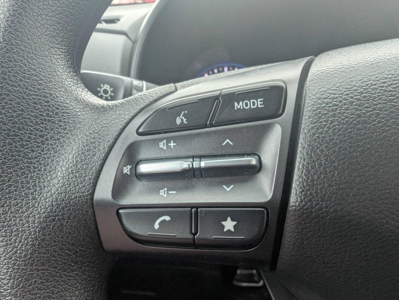 2023 Hyundai KONA 2.0L Essential AWD Photo