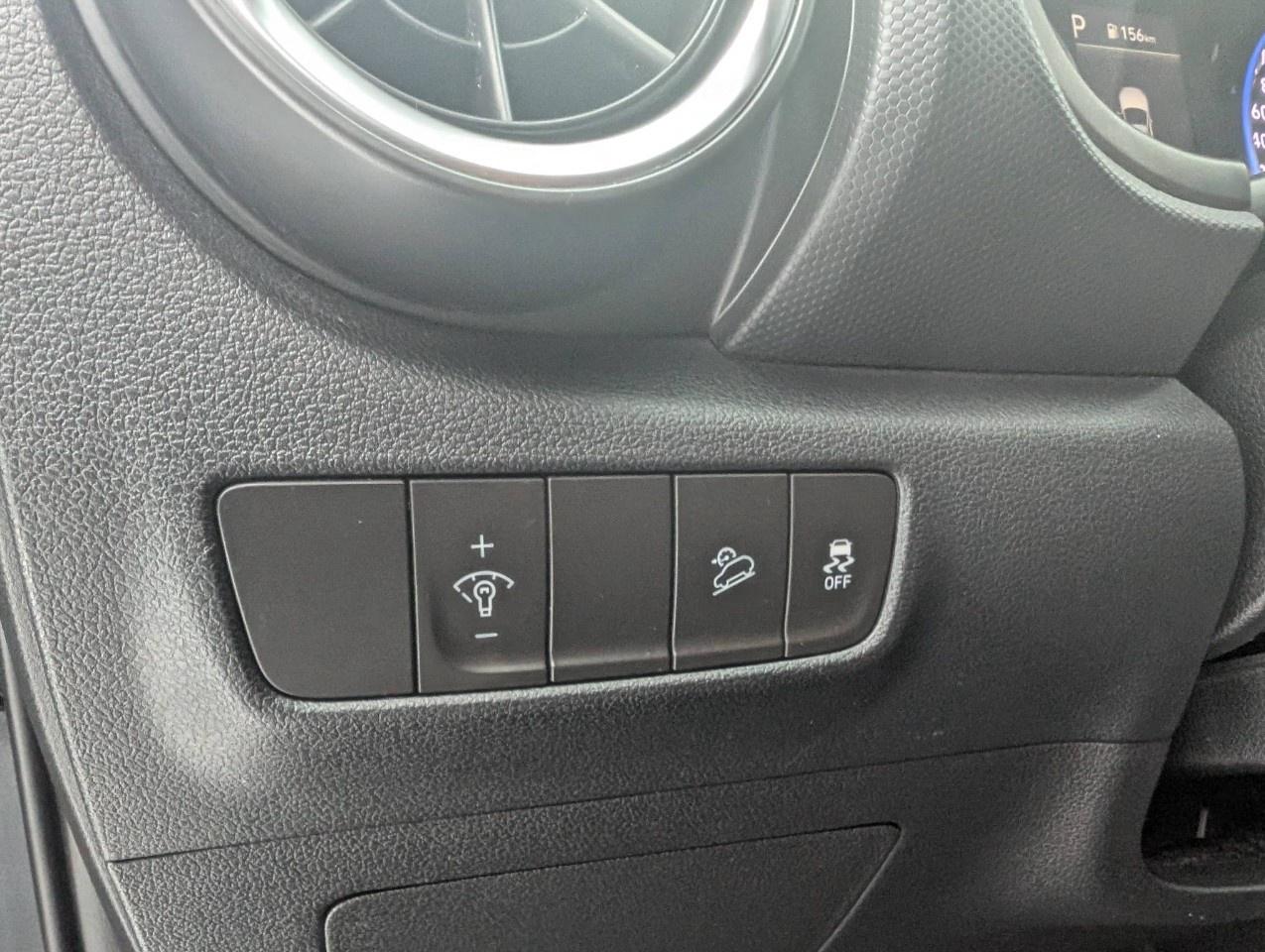 2023 Hyundai KONA 2.0L Essential AWD Photo