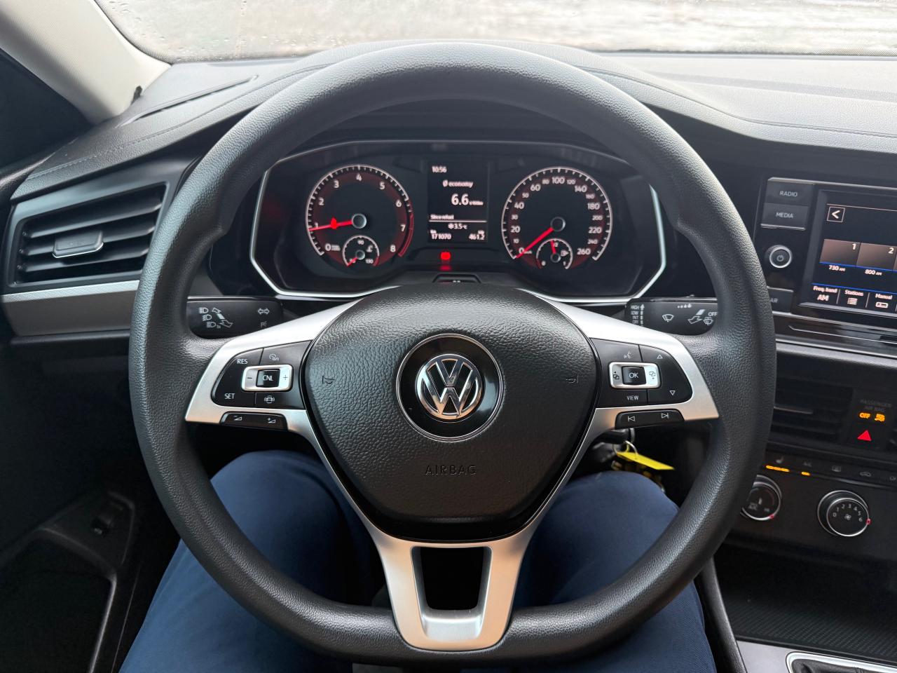2019 Volkswagen Jetta 1.4 TSI Comfortline (M6) 4dr Sedan Photo