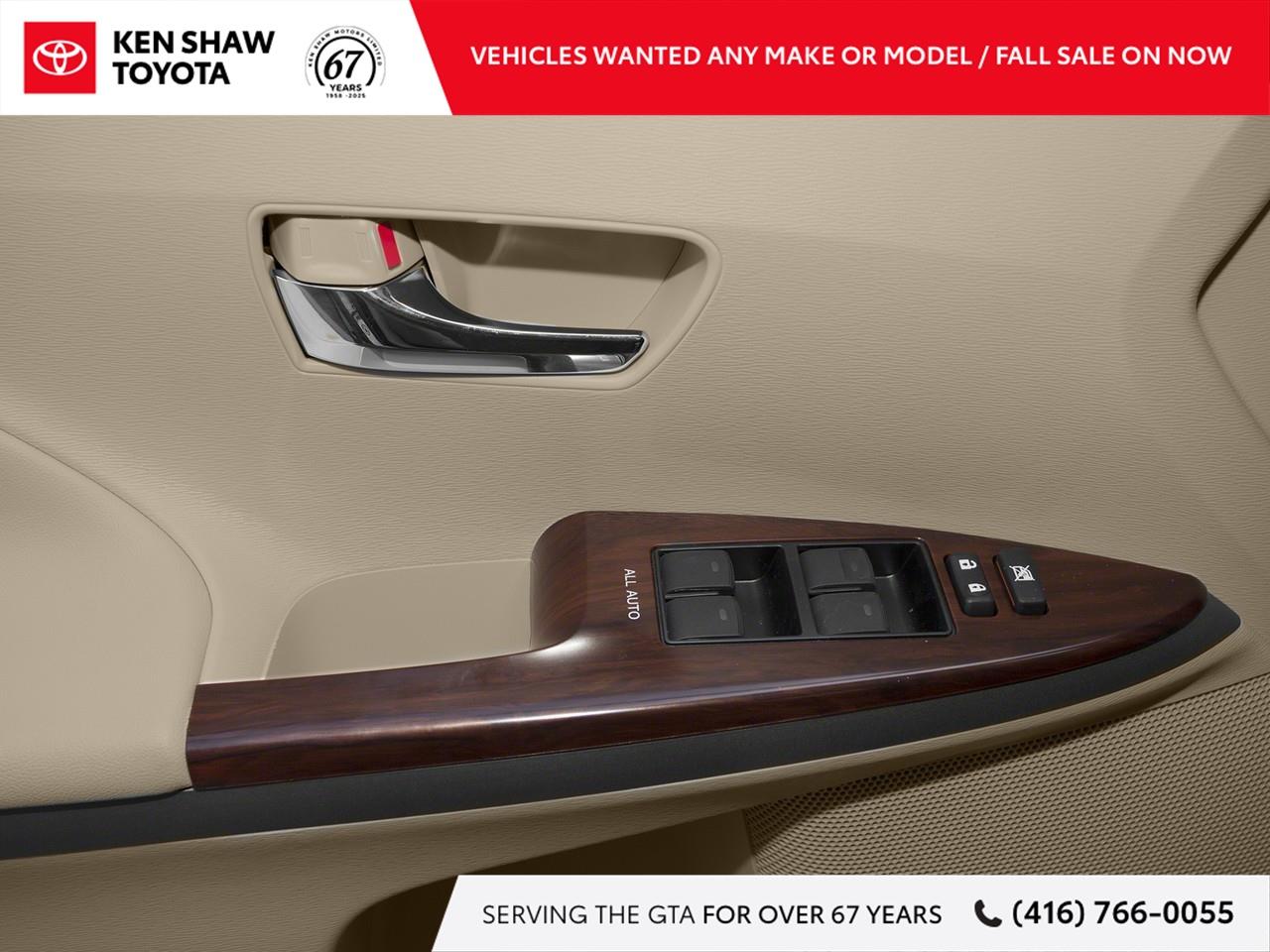 2015 Toyota Venza Base V6 4dr All-wheel Drive Photo