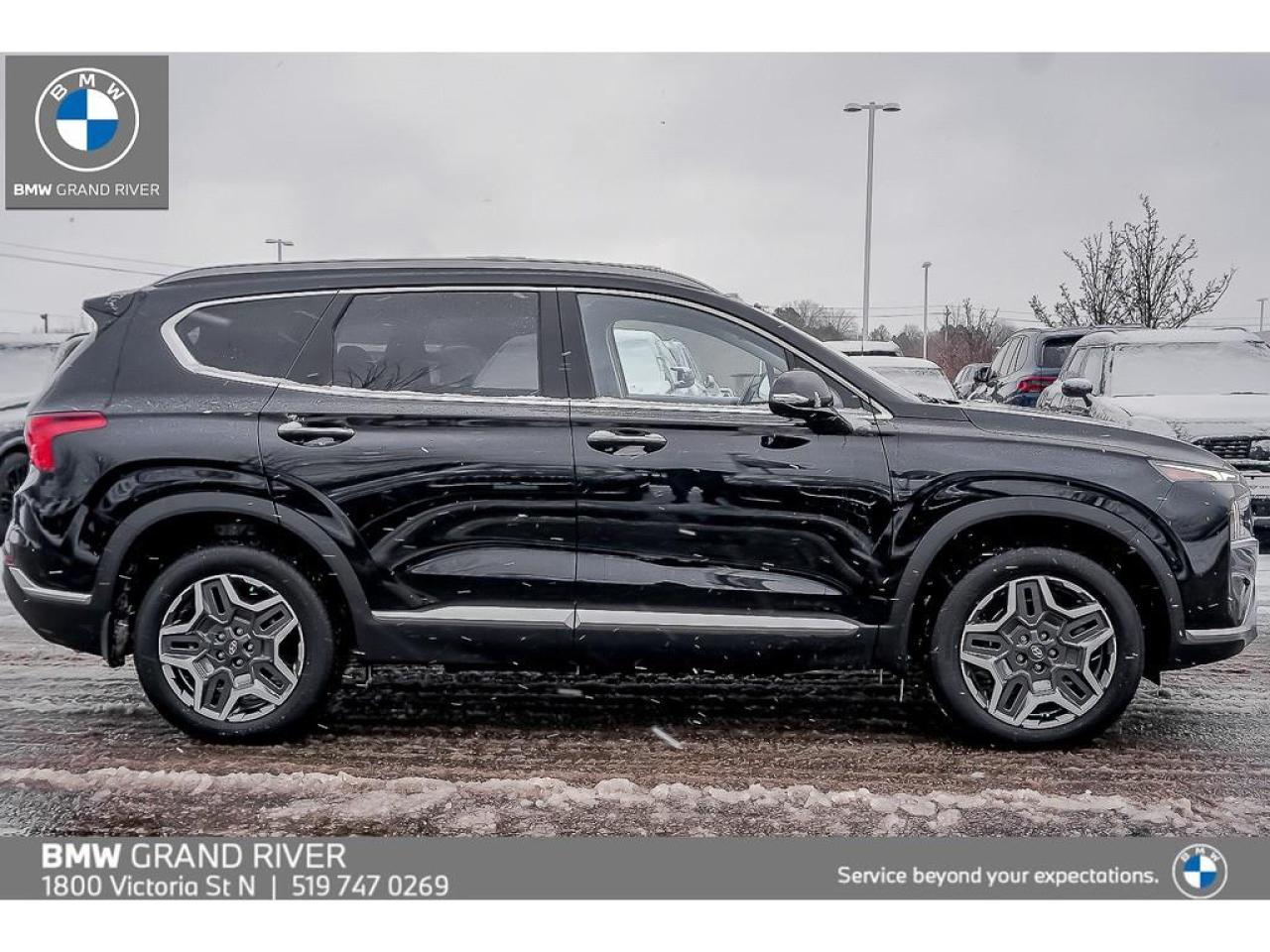 2023 Hyundai Santa Fe HEV Luxury 4dr All-Wheel Drive Photo2