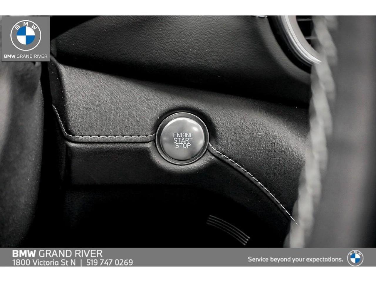 2023 Hyundai Santa Fe HEV Luxury 4dr All-Wheel Drive Photo