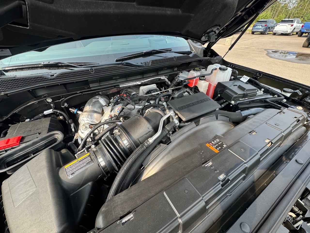 2025 GMC Sierra 3500HD 4WD Crew Cab Standard Box Denali Ultimate Photo