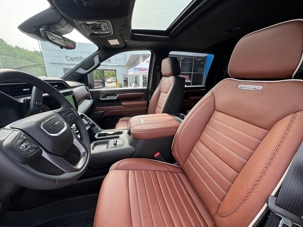 2025 GMC Sierra 3500HD 4WD Crew Cab Standard Box Denali Ultimate Photo