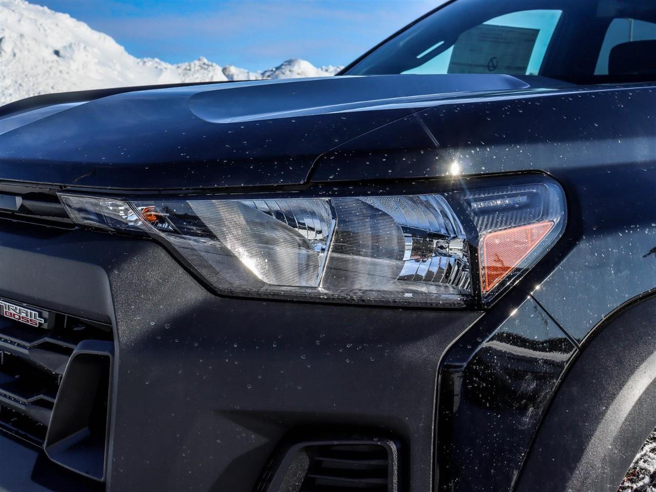 2026 Chevrolet Colorado Crew Cab Short Box 4-Wheel Drive Trail Boss Photo