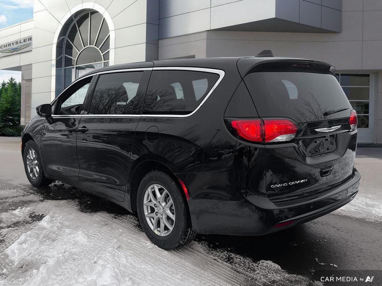 2026 Chrysler Grand Caravan SXT Front-Wheel Drive Passenger Van Photo3