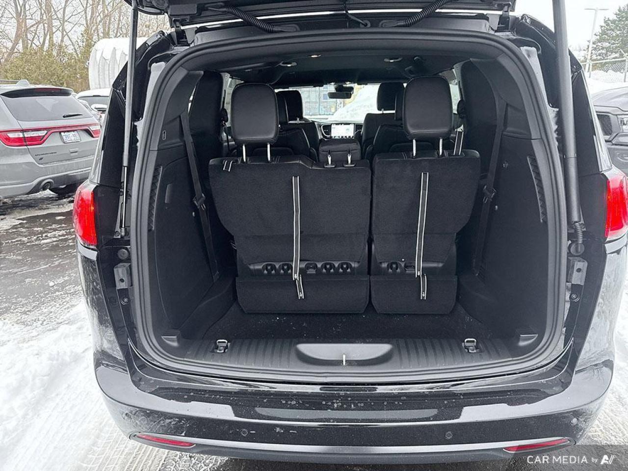 2026 Chrysler Grand Caravan SXT Front-Wheel Drive Passenger Van Photo