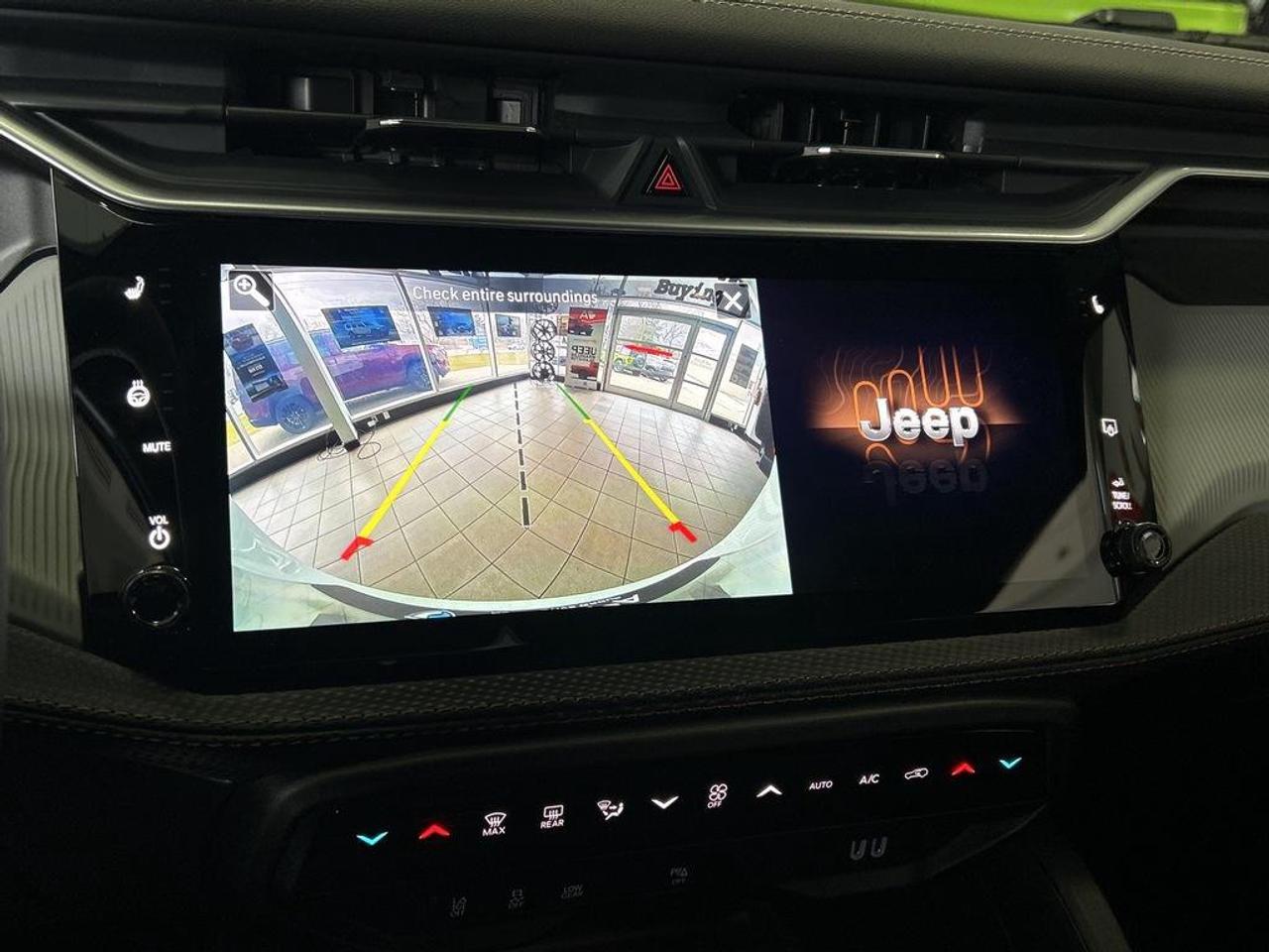 2026 Jeep Cherokee Laredo/Limited 4dr 4x4 Photo