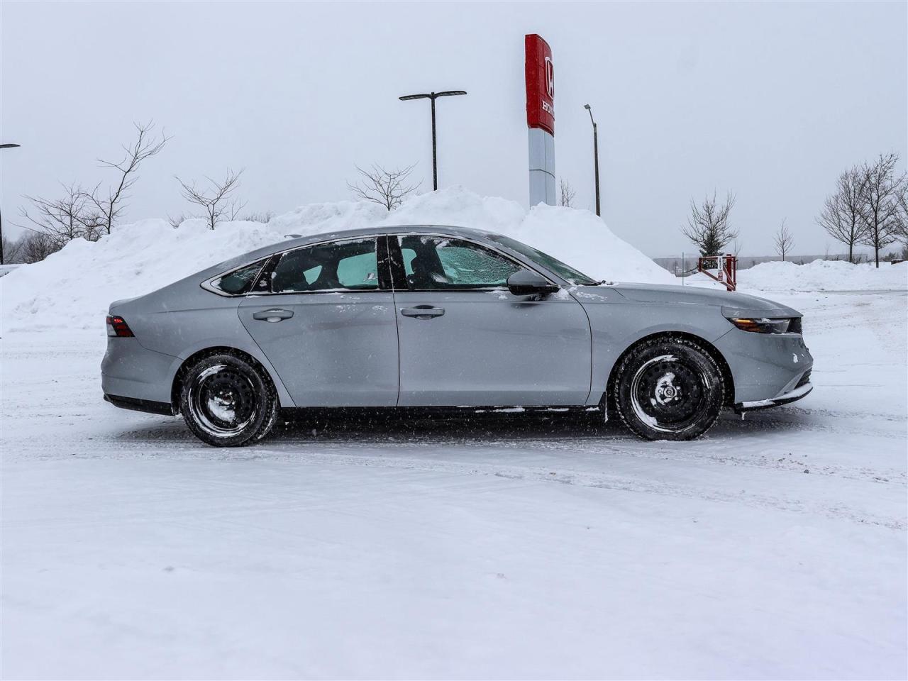 2025 Honda Accord Hybrid Touring 4dr Sedan Photo