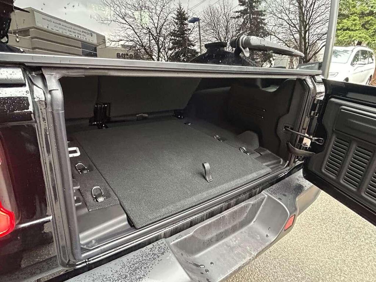 2026 Jeep Wrangler SAHARA 4DR 4X4 Photo