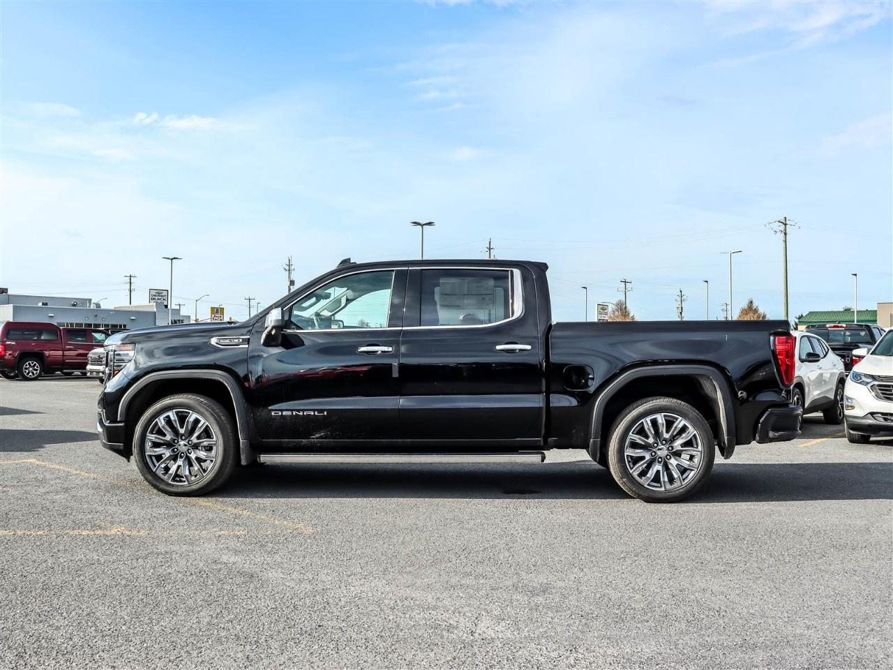 2026 GMC Sierra 1500 Crew Cab Short Box 4-Wheel Drive Denali Photo2