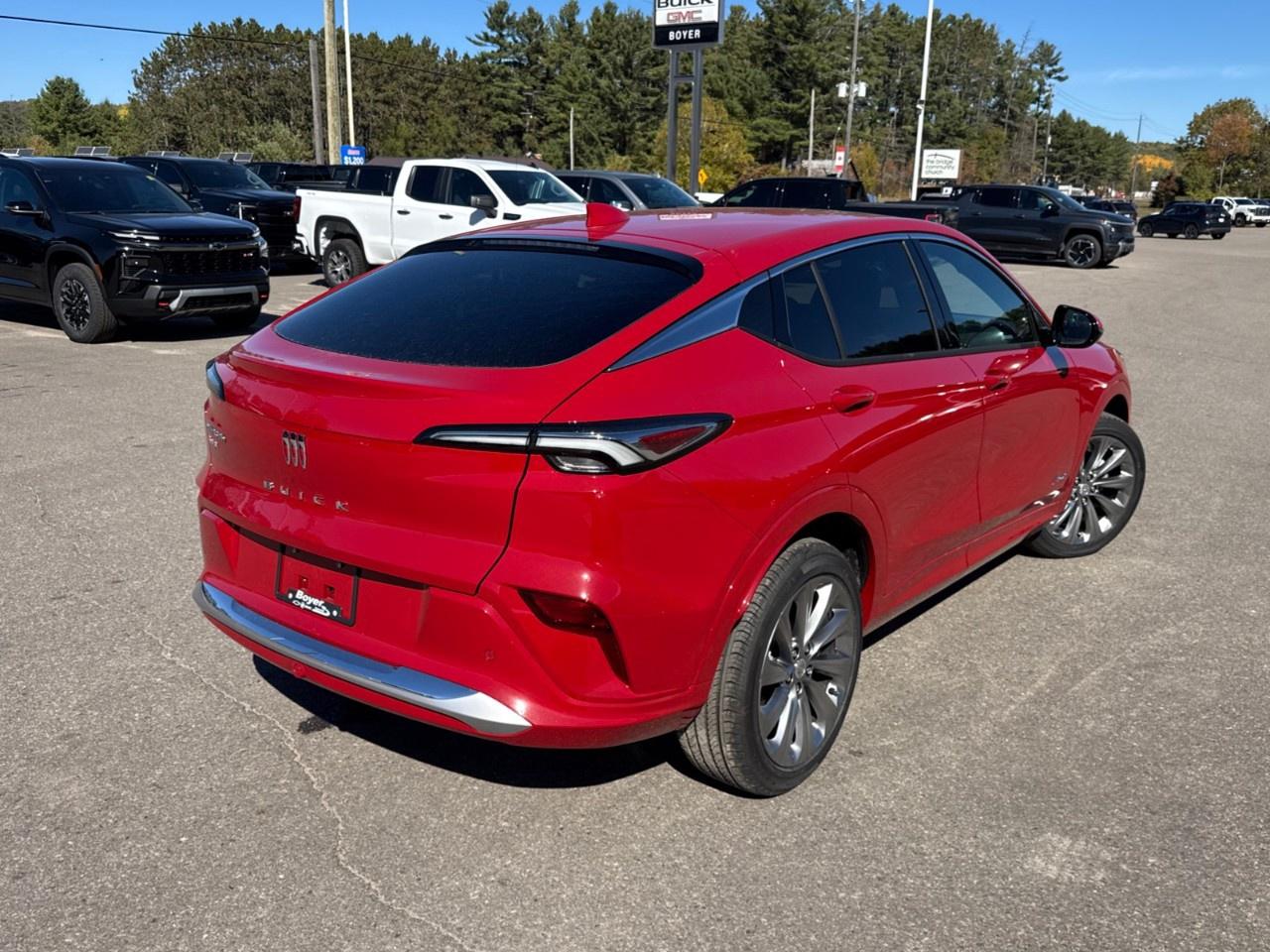 2026 Buick Envista FWD 4dr Avenir Photo4