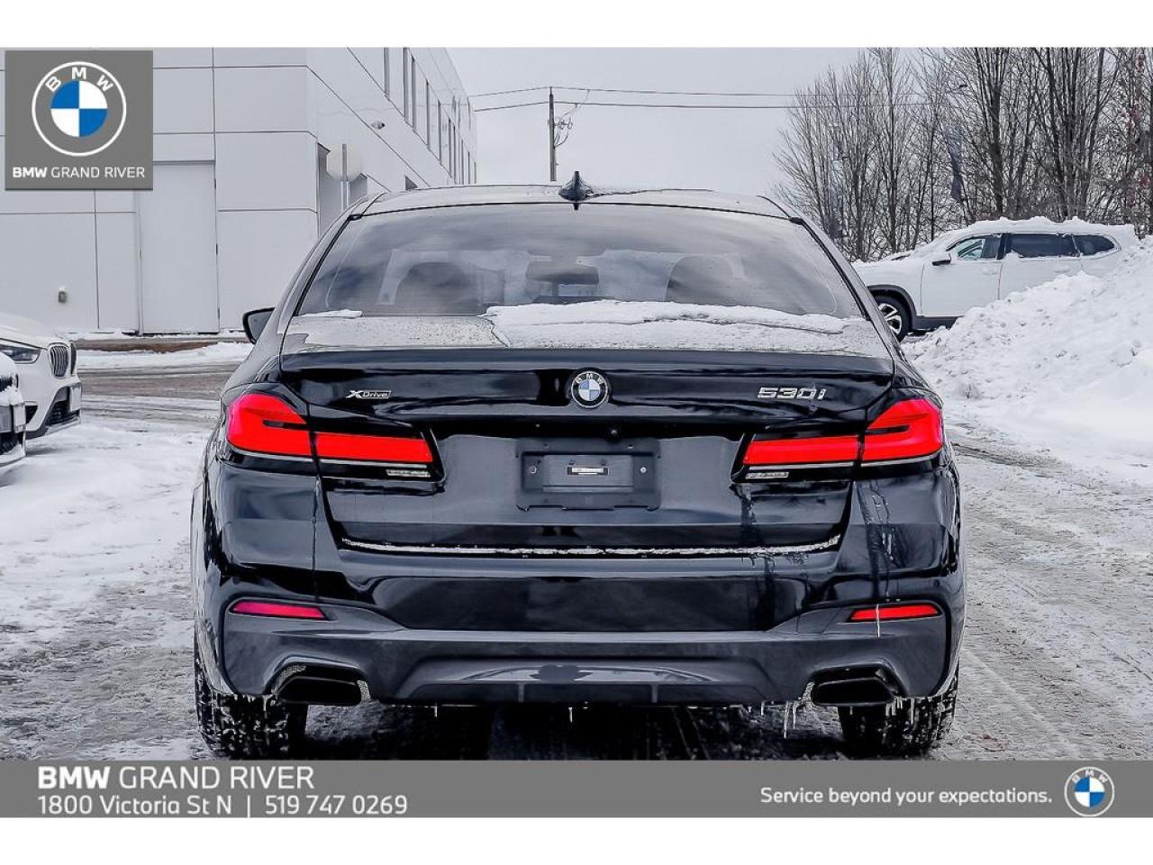 2022 BMW 530 i xDrive 4dr All-Wheel Drive Sedan Photo3