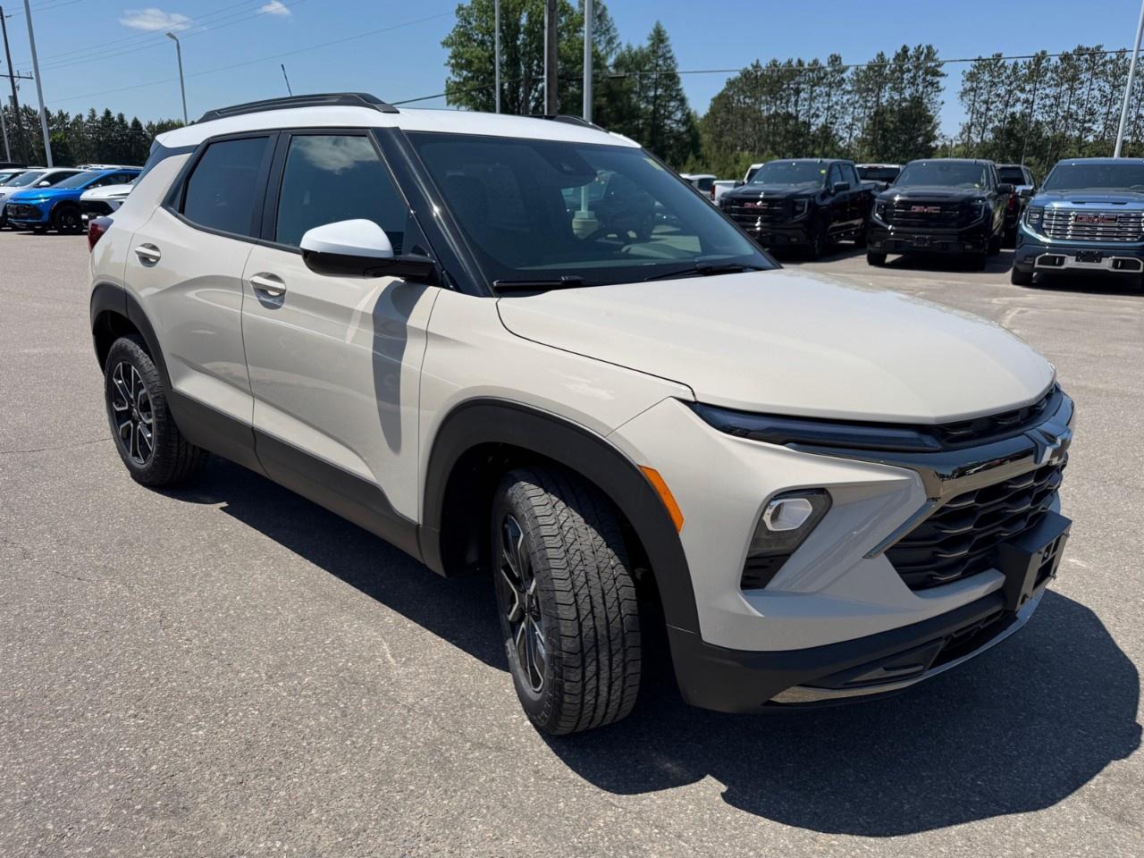 2026 Chevrolet TrailBlazer AWD 4dr ACTIV Photo2