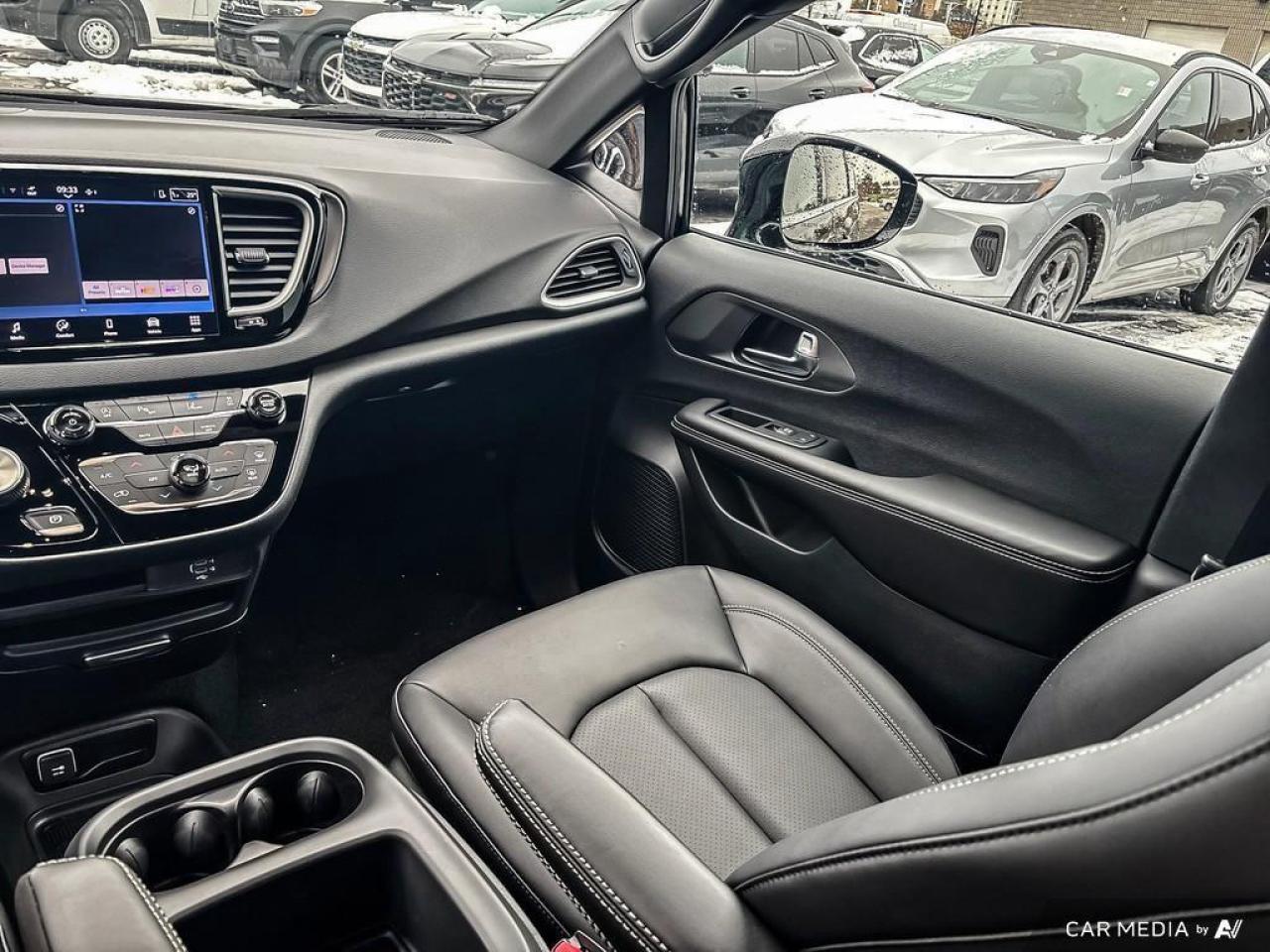 2026 Chrysler Grand Caravan SXT Front-Wheel Drive Passenger Van Photo