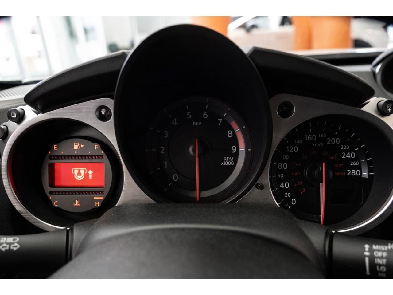 2017 Nissan 370Z Base (M6) 2dr Rear-Wheel Drive Coupe Photo