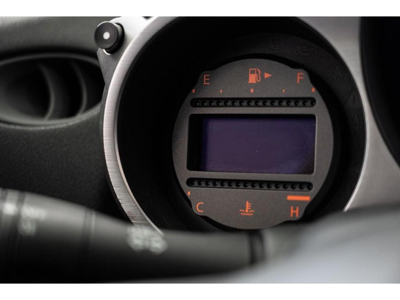 2017 Nissan 370Z Base (M6) 2dr Rear-Wheel Drive Coupe Photo